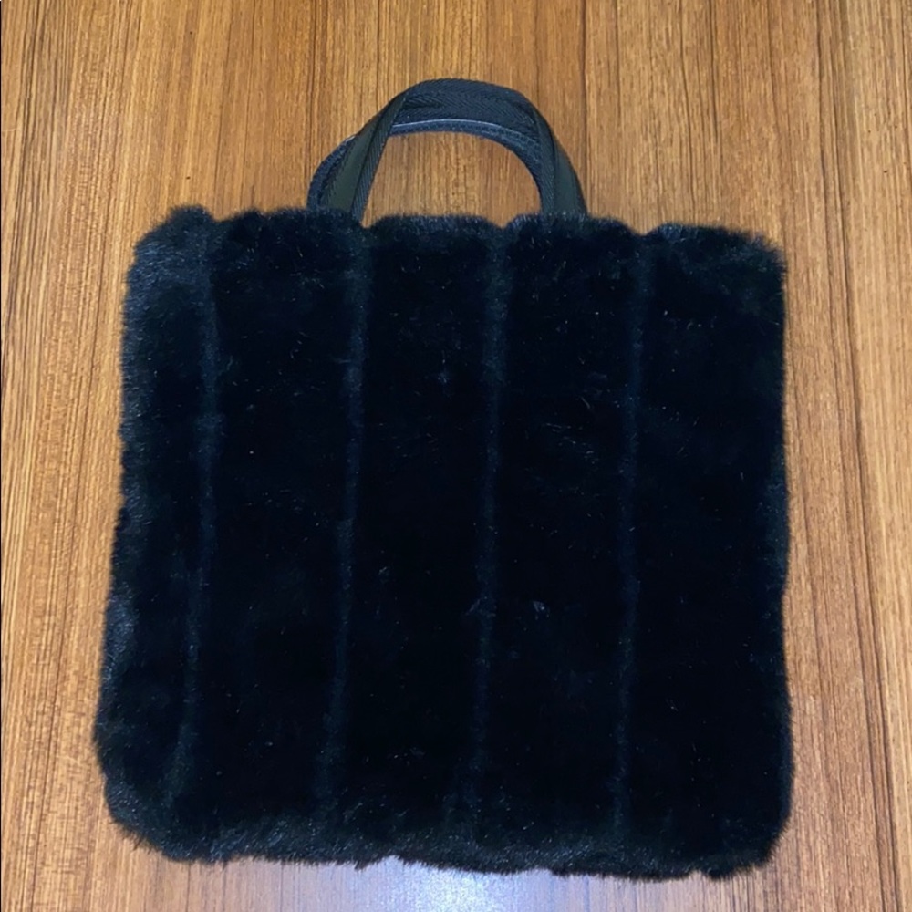 BLACK FURRY PURSE